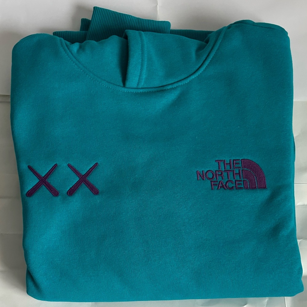 NWT - THE NORTH FACE X KAWS Limited Edition Hoodie